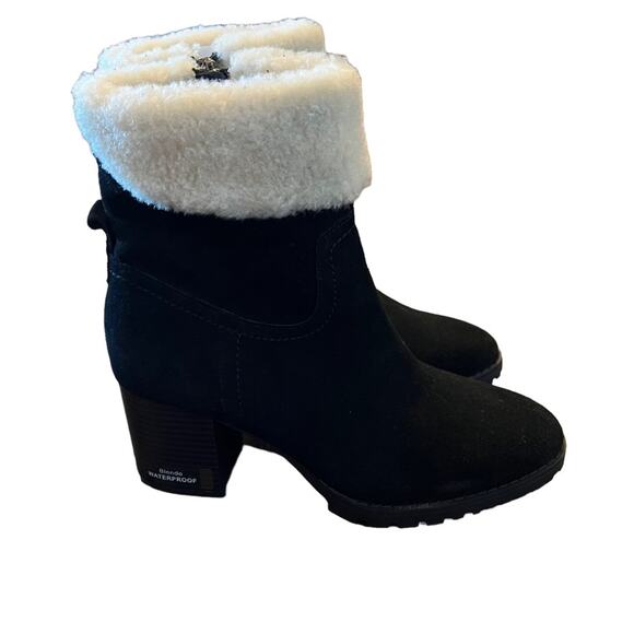 Blondo  Tia Black Suede Heeled Booties NEW Size 10 Faux Shearling Collar - Picture 4 of 8